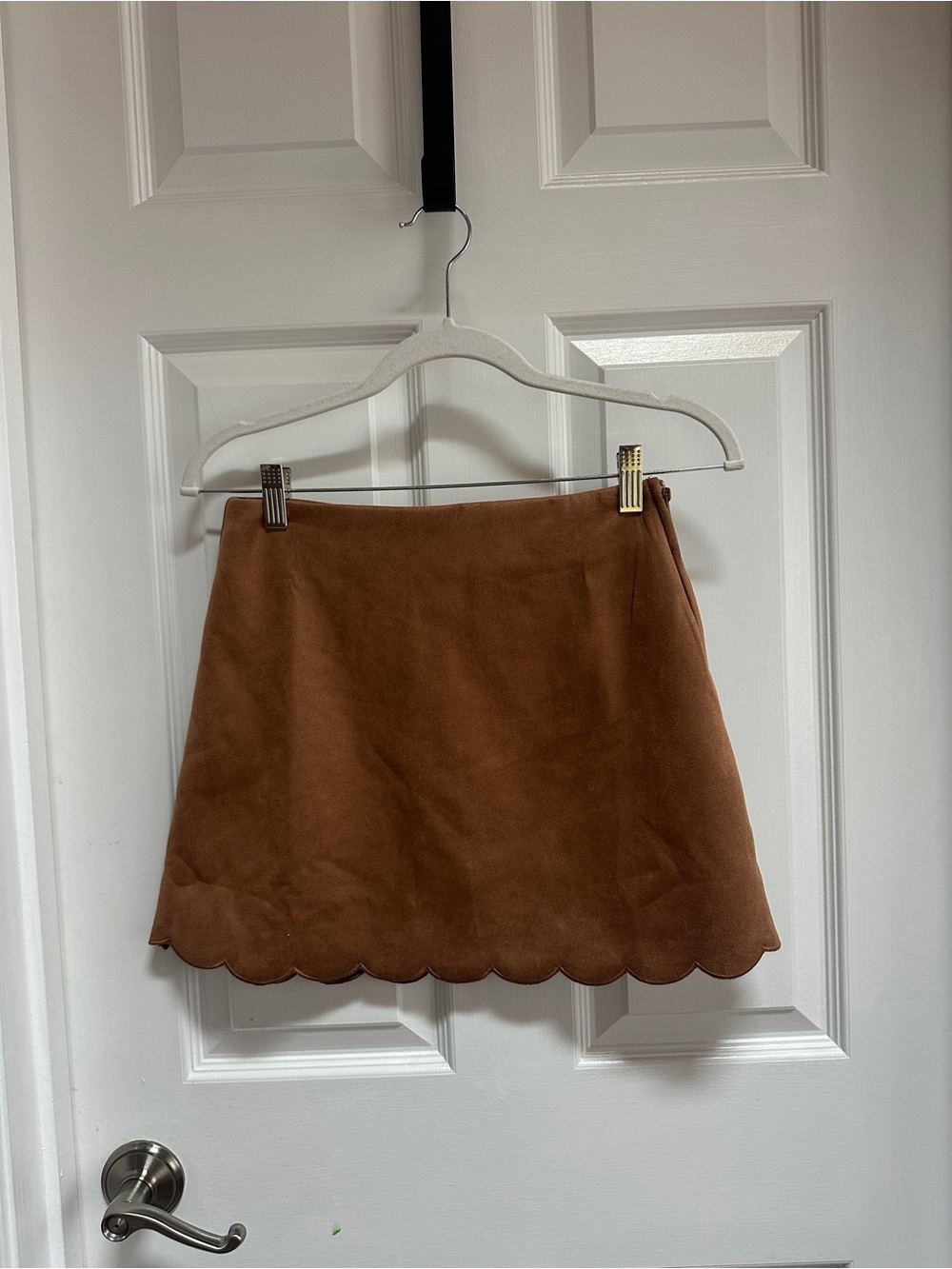 Women's Scalloped Hem Faux Suede Mini Skirt - Brown